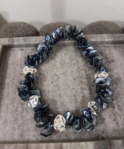 Κολιέ από ημιπολύτιμους λίθους και μεταλλικά ζαμακ περαστά στοιχεία σκαλιστά 999 επάργυρα